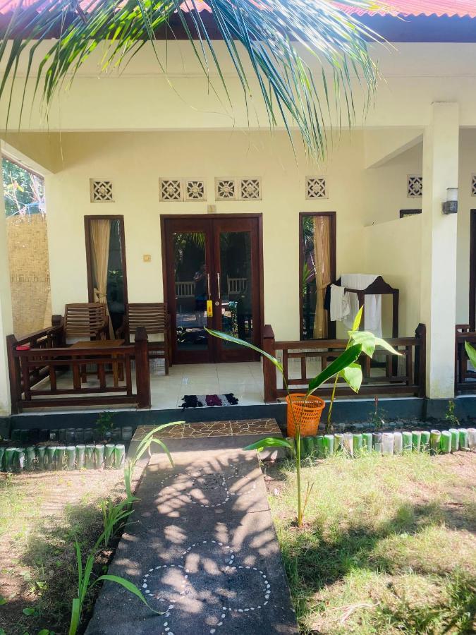 Oktavia Bungalows Gili Air Exterior photo